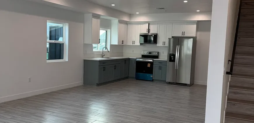 12715 S Central Ave, Los Angeles 90059